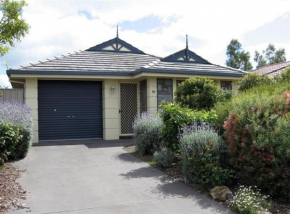 Great Home Close to Encounter Lakes Beach